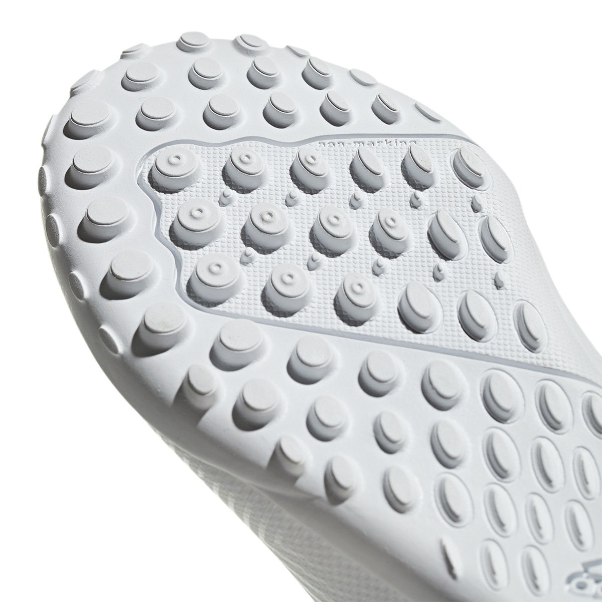 chuteira society adidas nemeziz 18 4 tf